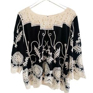 Leo & Nicole Elegant Black and Cream Lace Women's Top